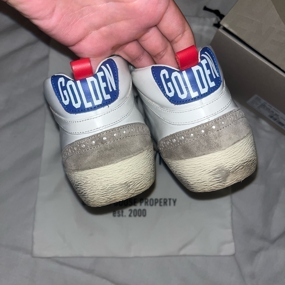 Golden Goose Mid Star in white leather with blue star and dove gray inserts! - Picture 7 of 9